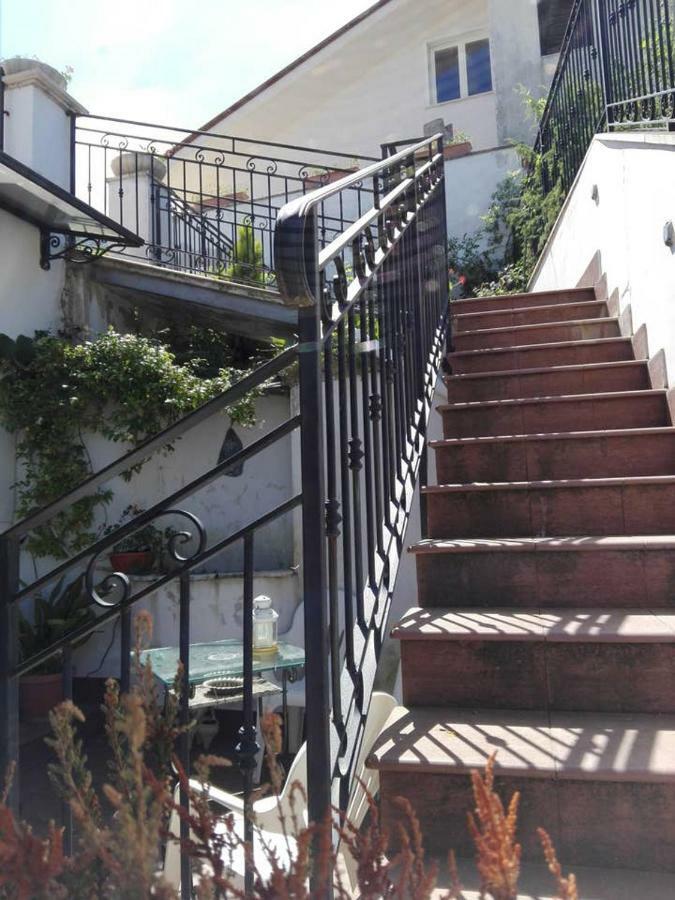 伊尔瓦斯赛罗度假屋 Castel San Pietro Romano 外观 照片